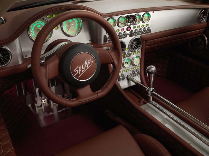 Illustration for article titled Spyker Is Back With 525 HP From Audi And Exposed Manual Gearboxes